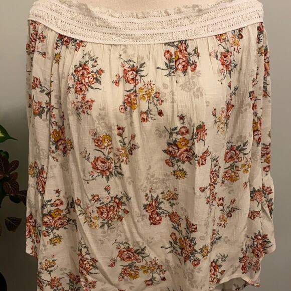 En Creme Off the Shoulder Floral Rayon Top with Bell Sleeve - Size L - Picture 1 of 6